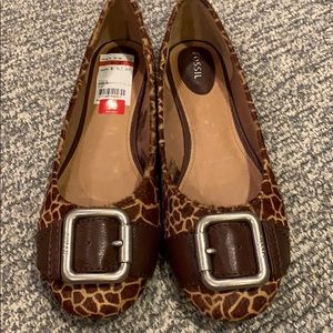 Fossil animal print flat
